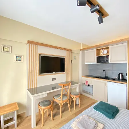 Architect Design - Equipped Flat In Kadikoey Apartment *