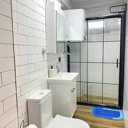 Kadikoey Modern Loft & Equipped Lägenhet *